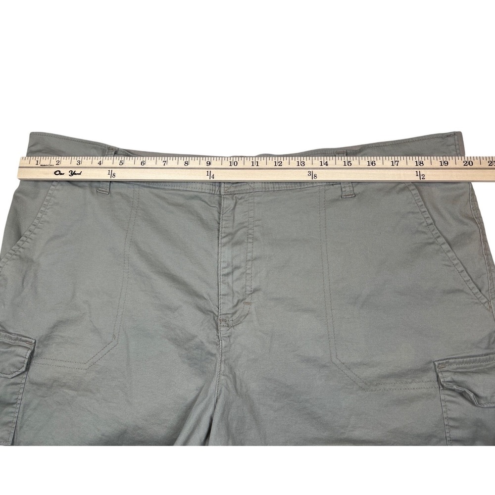 Lee Womens Gray Cargo Shorts Size 20 Medium Cotton Blend Stretch 112331543 - Picture 4 of 8